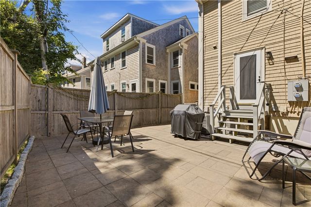 21 Pell Street, Newport, RI 02840