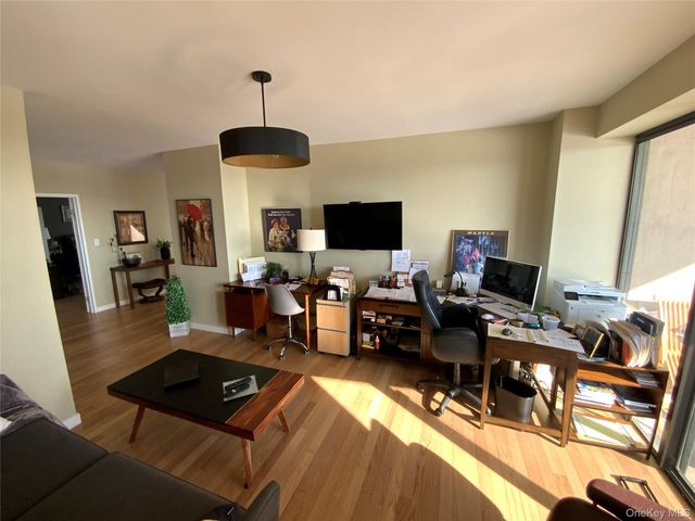 26910 Grand Central Parkway 9E, Floral Park, NY 11005