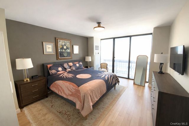 26910 Grand Central Parkway 9E, Floral Park, NY 11005