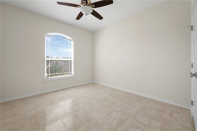 13822 Whitecap Blvd, Corpus Christi, TX 78418