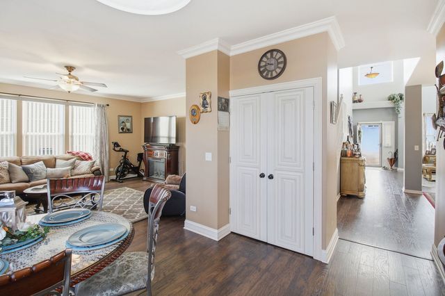 818 Vertin Boulevard, Shorewood, IL 60404