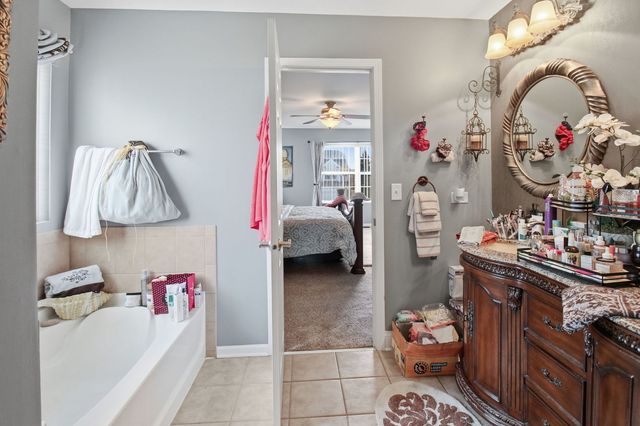 818 Vertin Boulevard, Shorewood, IL 60404