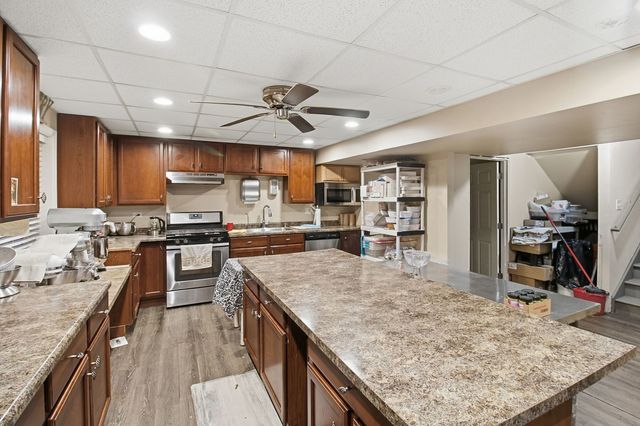 818 Vertin Boulevard, Shorewood, IL 60404