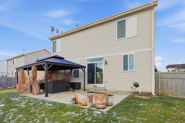 818 Vertin Boulevard, Shorewood, IL 60404