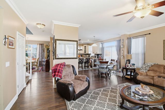 818 Vertin Boulevard, Shorewood, IL 60404