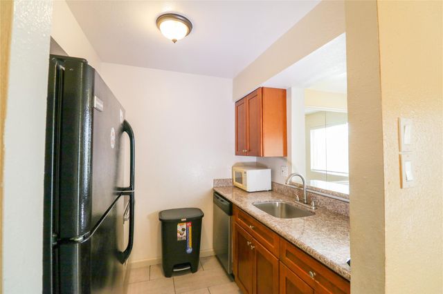 12635 Ashford Meadow Drive D, Houston, TX 77082