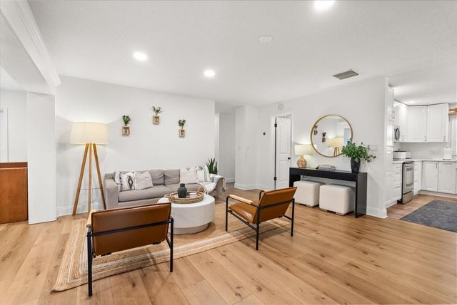 2411 MCINTOSH WAY, Maitland, FL 32751