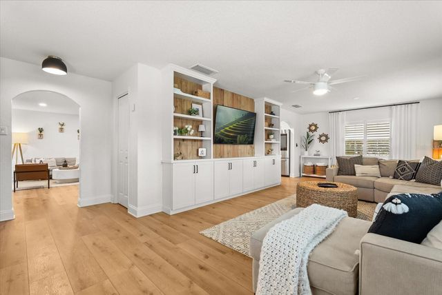 2411 MCINTOSH WAY, Maitland, FL 32751