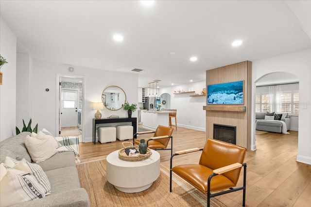 2411 MCINTOSH WAY, Maitland, FL 32751