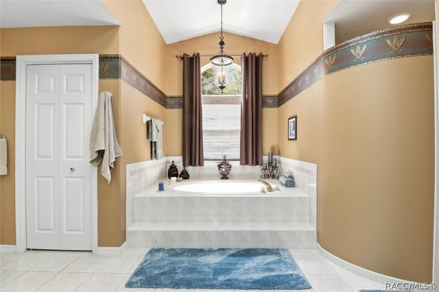 2399 W Pine Ridge Boulevard, Beverly Hills, FL 34465