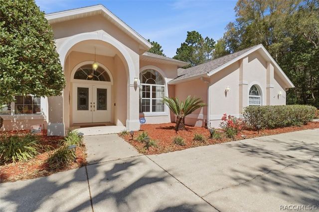 2399 W Pine Ridge Boulevard, Beverly Hills, FL 34465