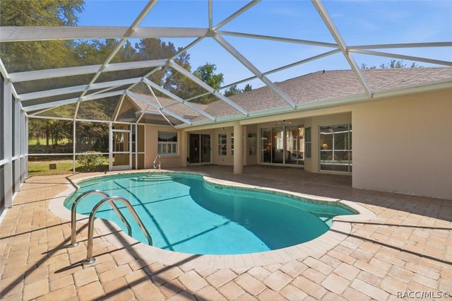 2399 W Pine Ridge Boulevard, Beverly Hills, FL 34465