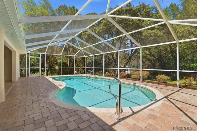 2399 W Pine Ridge Boulevard, Beverly Hills, FL 34465