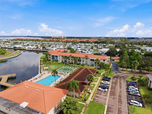 19029 US HIGHWAY 19 N 7-12, Clearwater, FL 33764