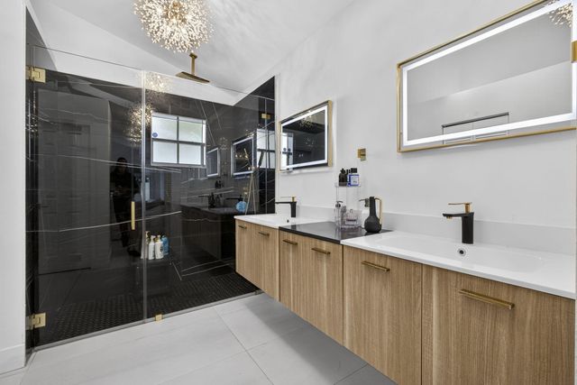 18 Selby Lane, Palm Beach Gardens, FL 33418