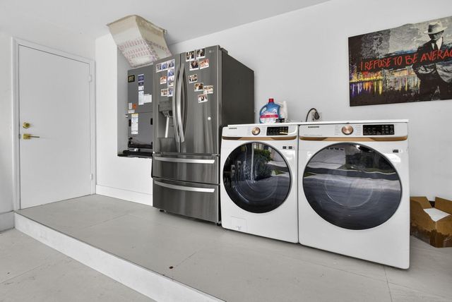 18 Selby Lane, Palm Beach Gardens, FL 33418