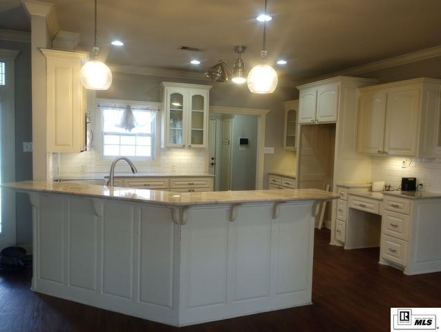 211 3RD STREET, Winnsboro, LA 71295