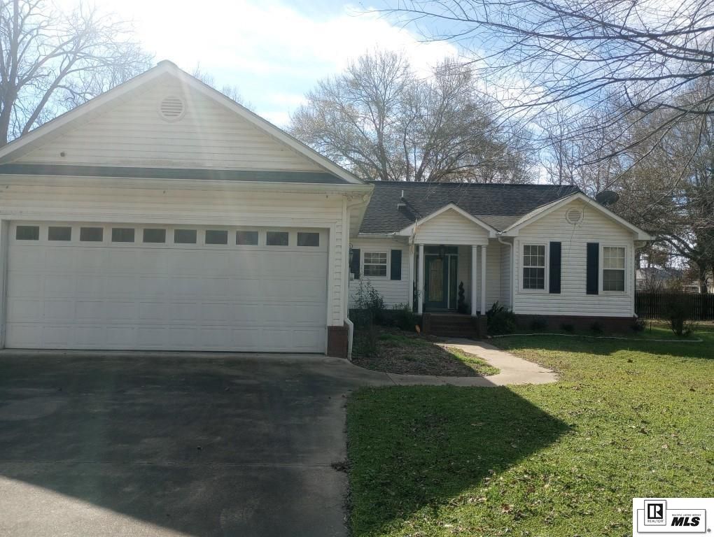 211 3RD STREET, Winnsboro, LA 71295