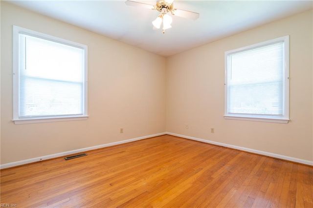 2885 East Point DR, Chesapeake, VA 23321