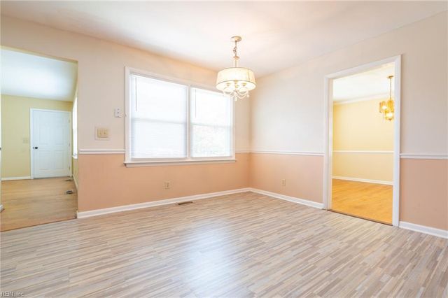 2885 East Point DR, Chesapeake, VA 23321