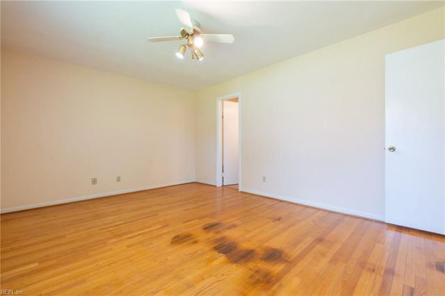 2885 East Point DR, Chesapeake, VA 23321