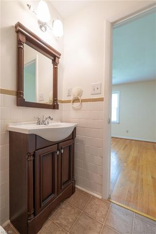 2885 East Point DR, Chesapeake, VA 23321