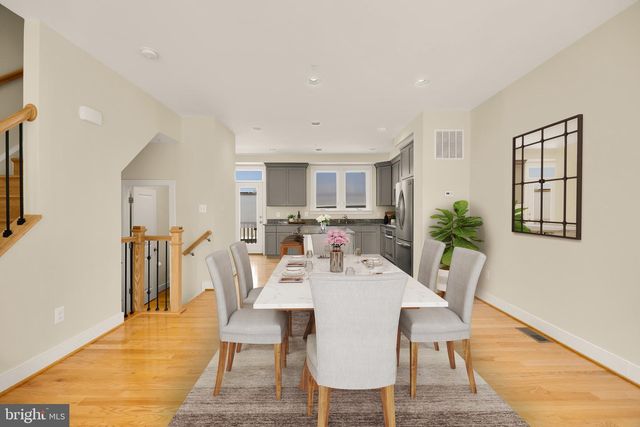 8331 LOOKING GLASS WAY, Fairfax, VA 22031