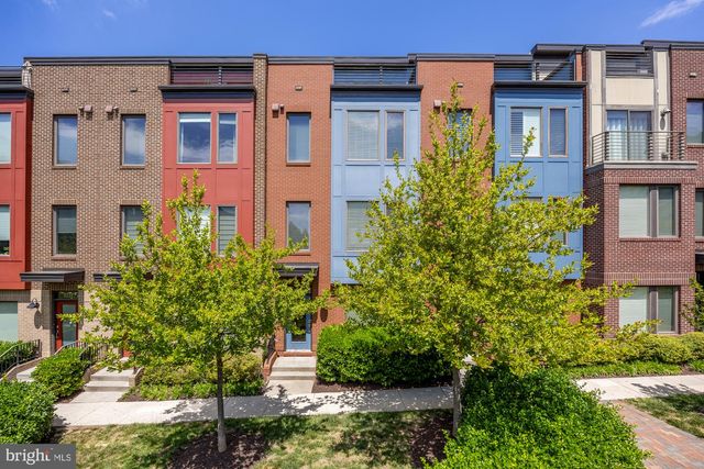 8331 LOOKING GLASS WAY, Fairfax, VA 22031