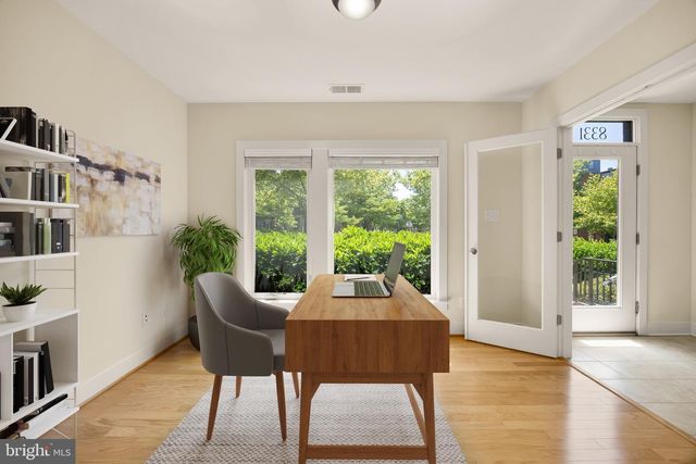 8331 LOOKING GLASS WAY, Fairfax, VA 22031