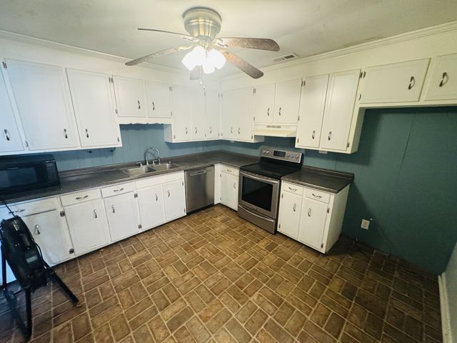 105 Iris Ave, Old Hickory, TN 37138