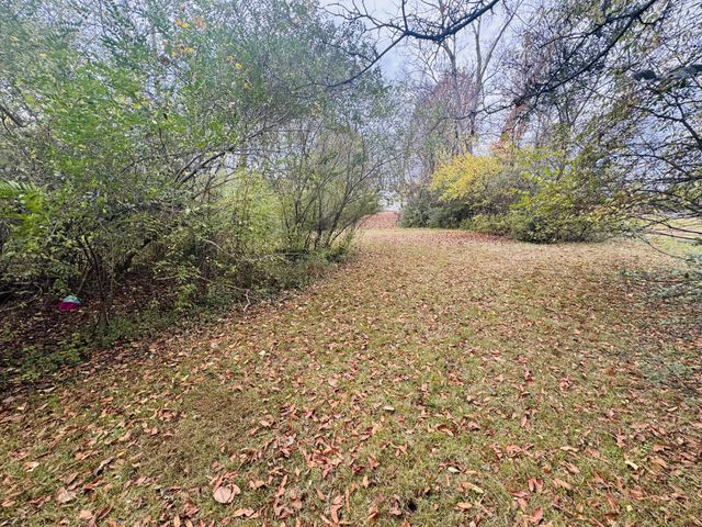 105 Iris Ave, Old Hickory, TN 37138