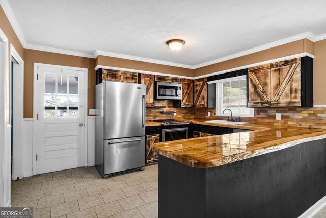 5511 Fosters Mill Road SW, Cave Spring, GA 30124