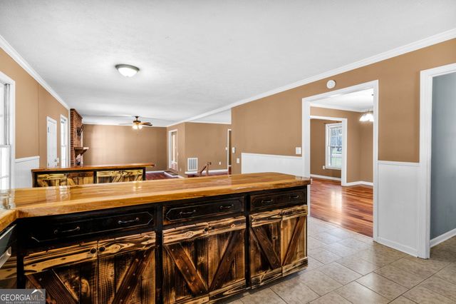 5511 Fosters Mill Road SW, Cave Spring, GA 30124