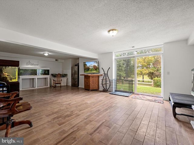 3187 BISHOP MEADE RD, Boyce, VA 22620