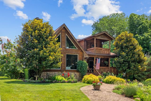 480 Seaton Dr, Smithville, TN 37166