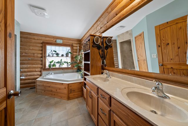 480 Seaton Dr, Smithville, TN 37166