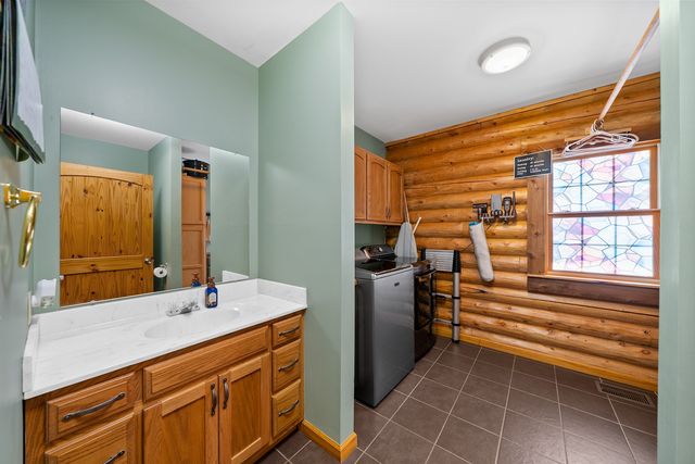 480 Seaton Dr, Smithville, TN 37166