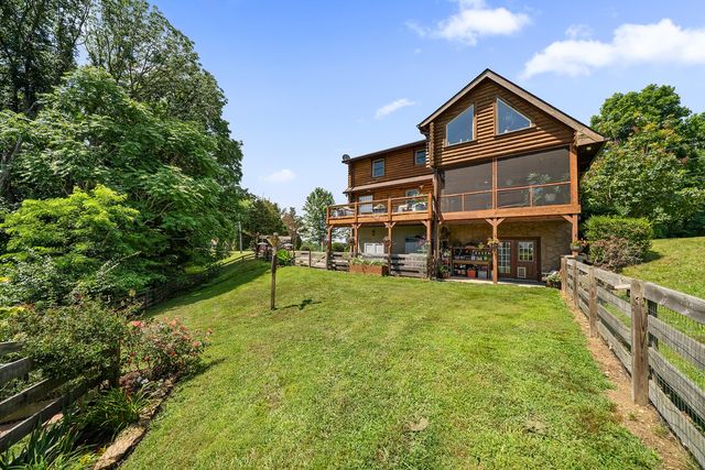 480 Seaton Dr, Smithville, TN 37166