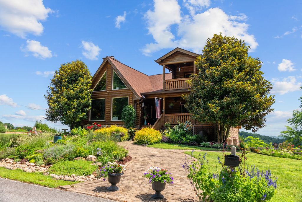 480 Seaton Dr, Smithville, TN 37166