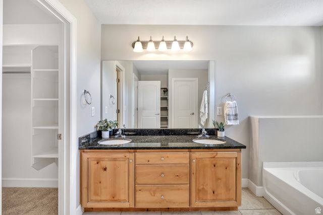 585 E WYNGATE POINTE LN, Draper, UT 84020