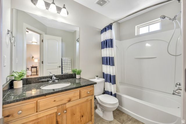 585 E WYNGATE POINTE LN, Draper, UT 84020