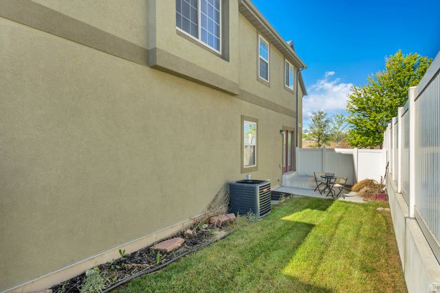 585 E WYNGATE POINTE LN, Draper, UT 84020