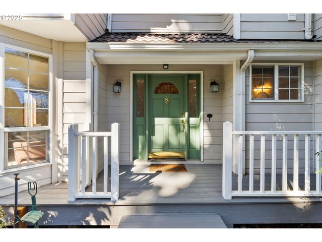 1059 CAL YOUNG Rd, Eugene, OR 97401