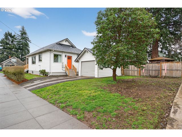 702 Ne ROSA PARKS Way, Portland, OR 97211