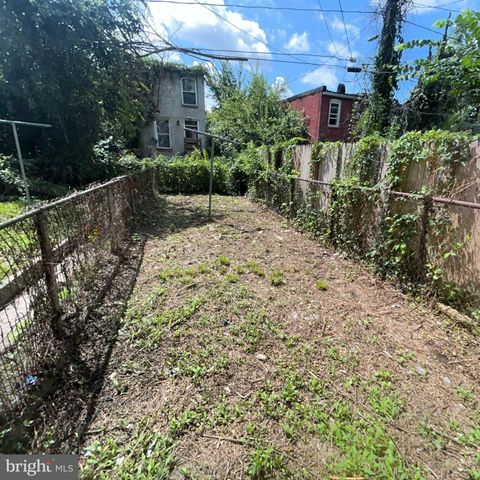 2127 HOLLINS ST, Baltimore, MD 21223