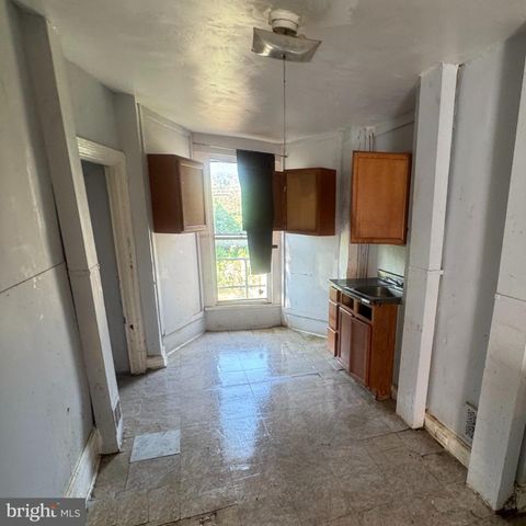 2127 HOLLINS ST, Baltimore, MD 21223