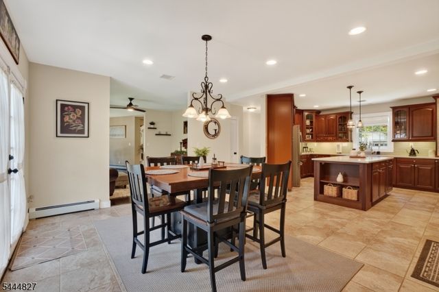 43 Chestnut St, Livingston Twp., NJ 07039