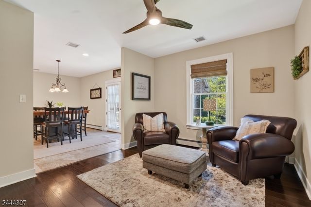 43 Chestnut St, Livingston Twp., NJ 07039