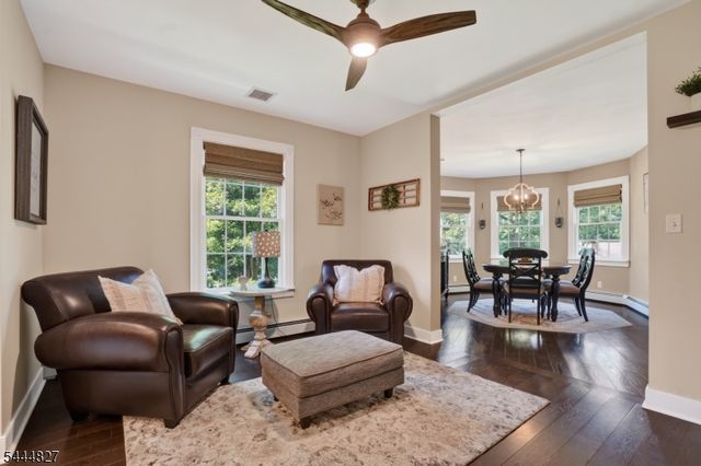 43 Chestnut St, Livingston Twp., NJ 07039