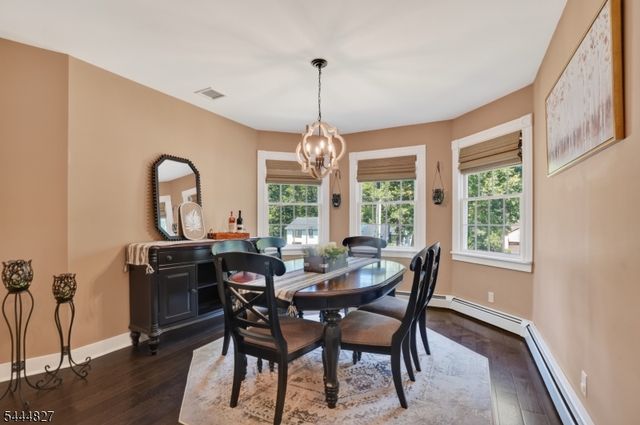 43 Chestnut St, Livingston Twp., NJ 07039